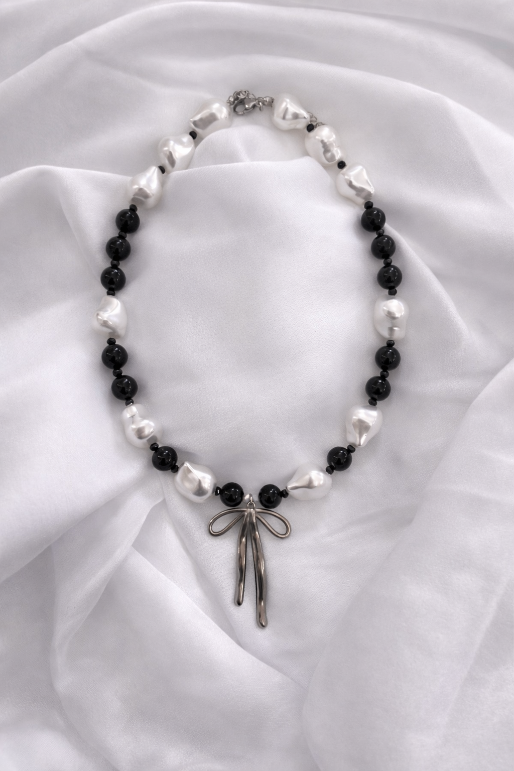 Collana Black Ribbon