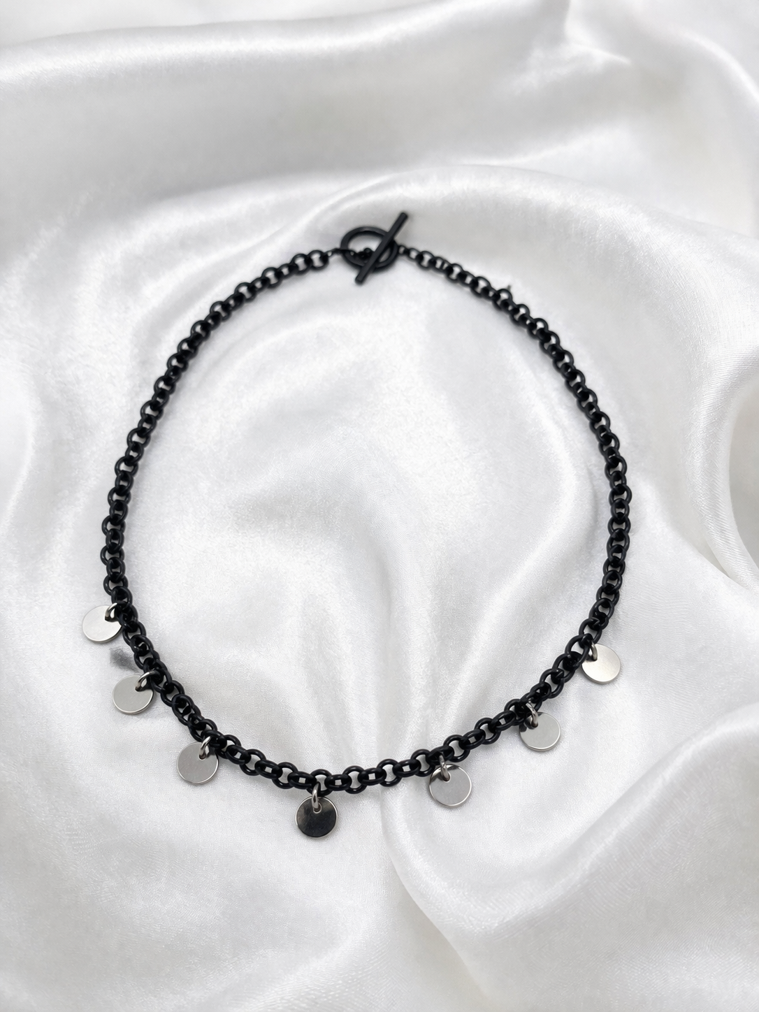 Collana Black Disc