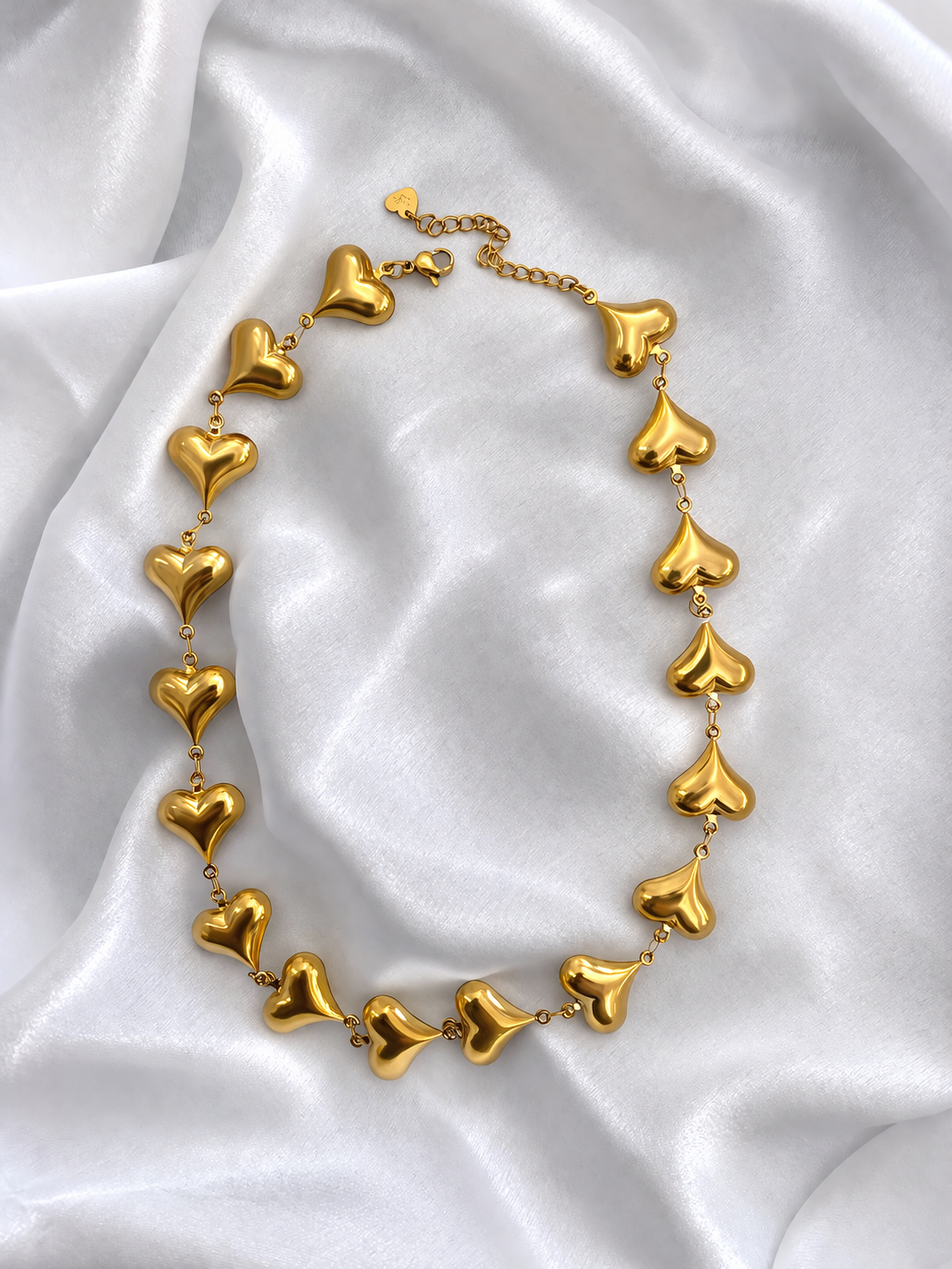Collana Cuoricini