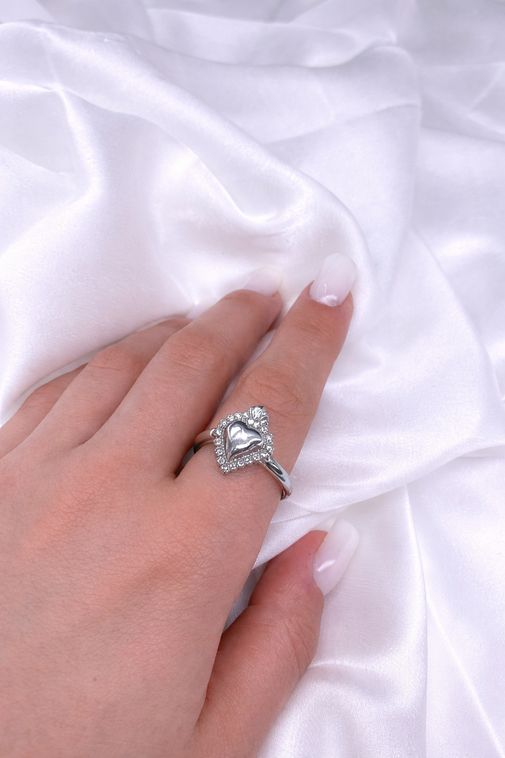 Anello Cuore Sacro in Acciaio Inox
